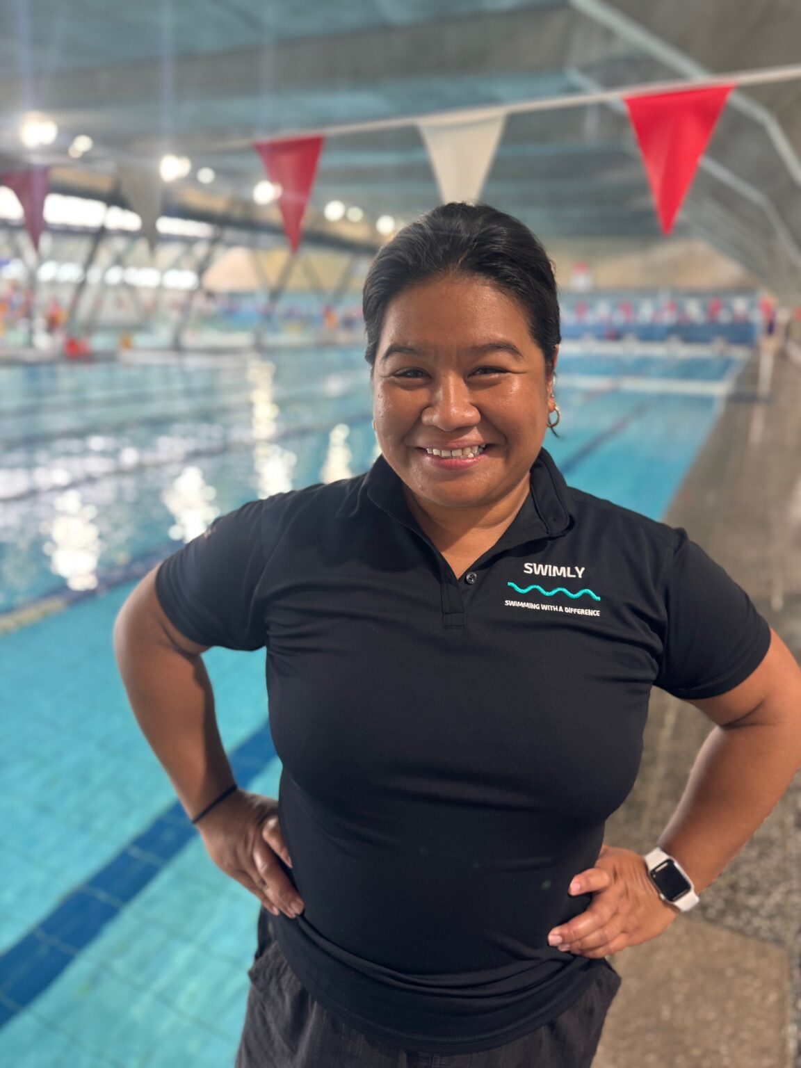 Swim instructor Antonette teaching swimming with calm and confidence