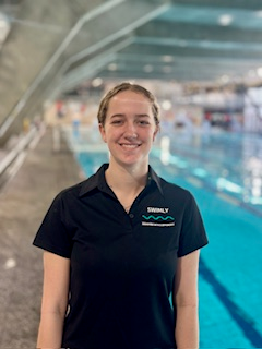 Ruby, Swimly swim instructor in Sydney, helping beginner adults gain water confidence, teaching kids 7 years and older, and providing stroke correction for competitive swimmers.